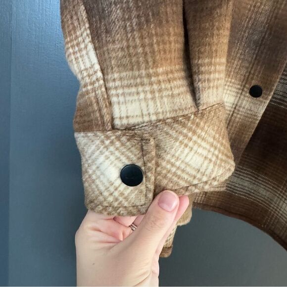 Steve Madden Fringe With Benefits Jacket / Shacket / Button Up Coat Brown sz XL - Picture 6 of 9